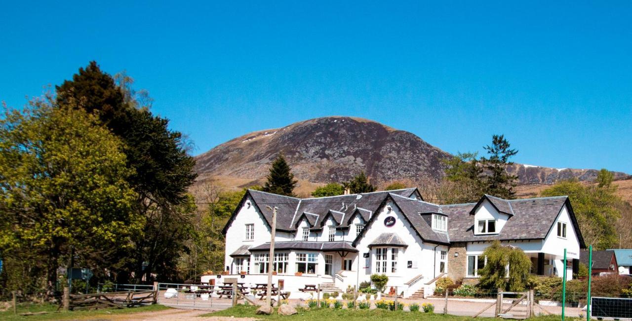 Glen Clova Hotel & Luxury Lodges Millton of Clova Bagian luar foto